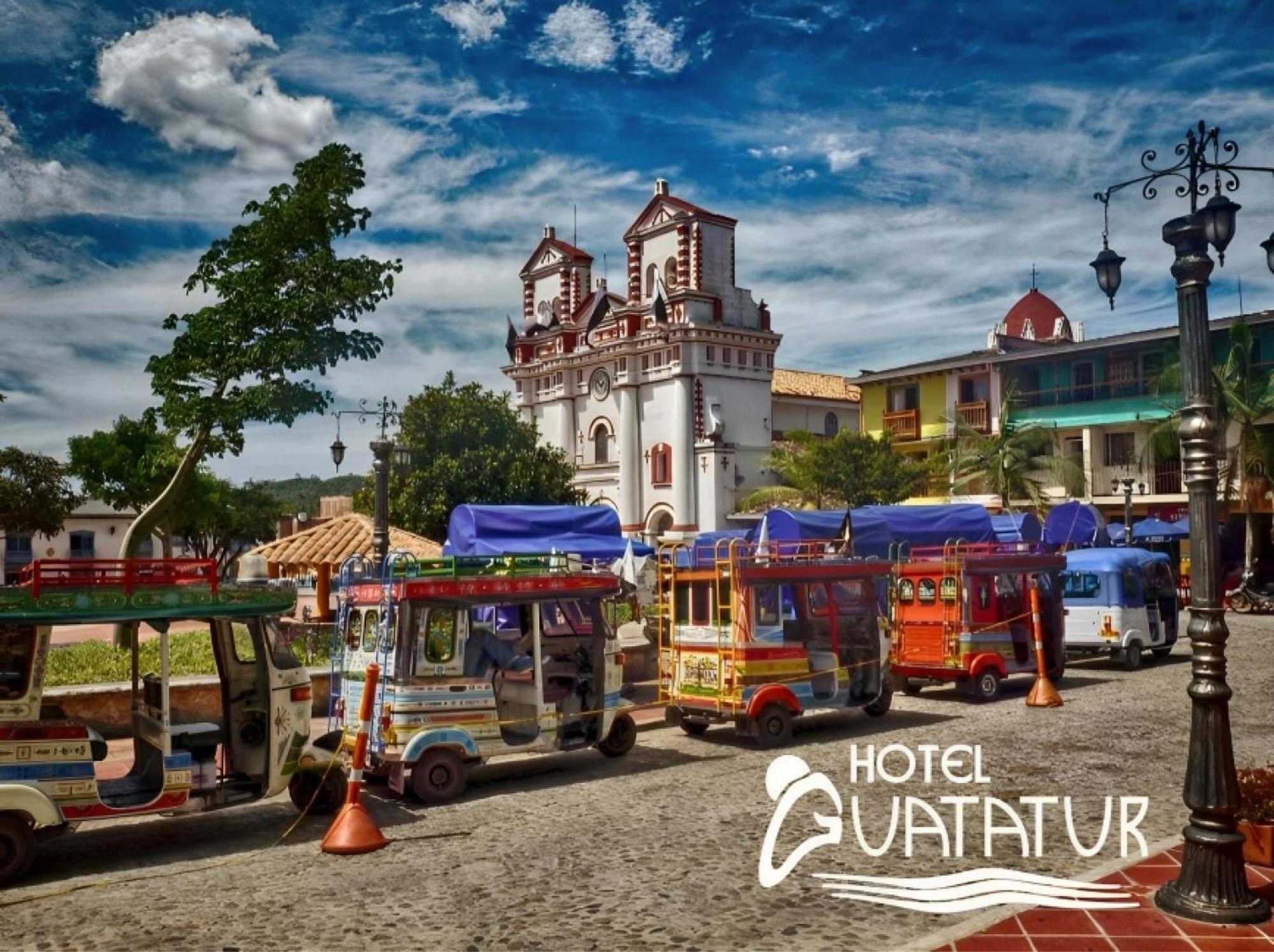 Hotel Guatatur Guatapé Екстериор снимка