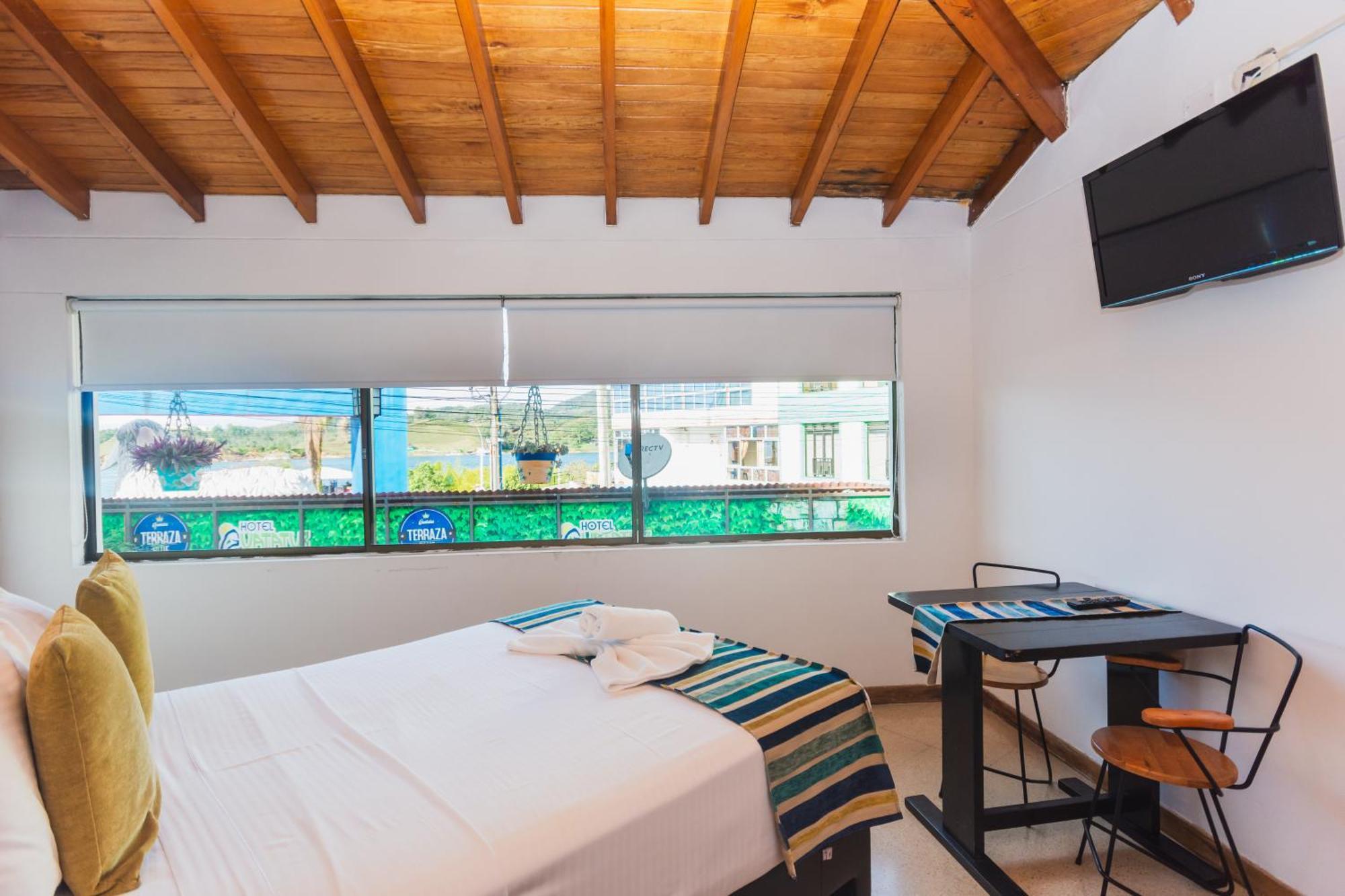 Hotel Guatatur Guatapé Екстериор снимка