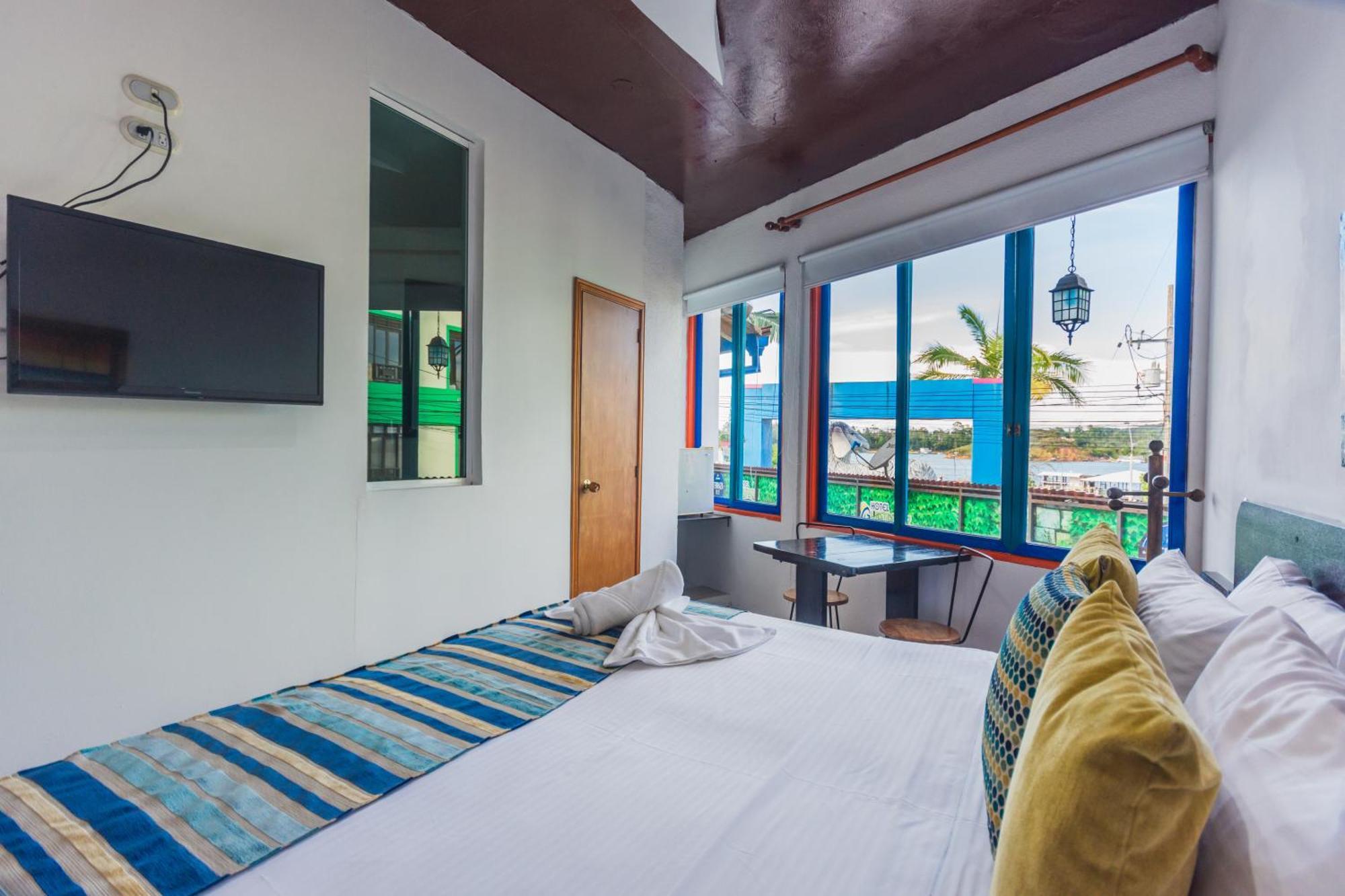 Hotel Guatatur Guatapé Екстериор снимка