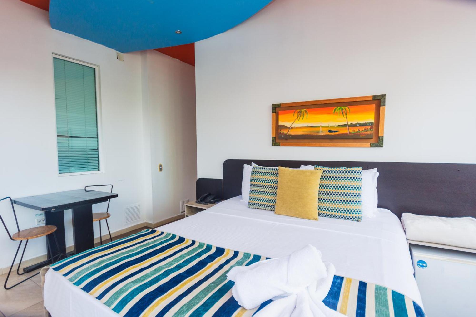 Hotel Guatatur Guatapé Екстериор снимка