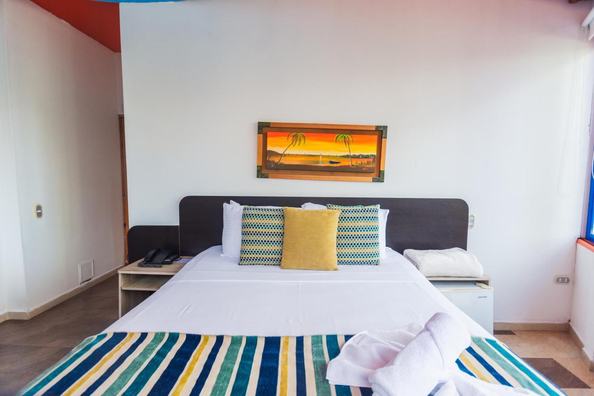 Hotel Guatatur Guatapé Екстериор снимка