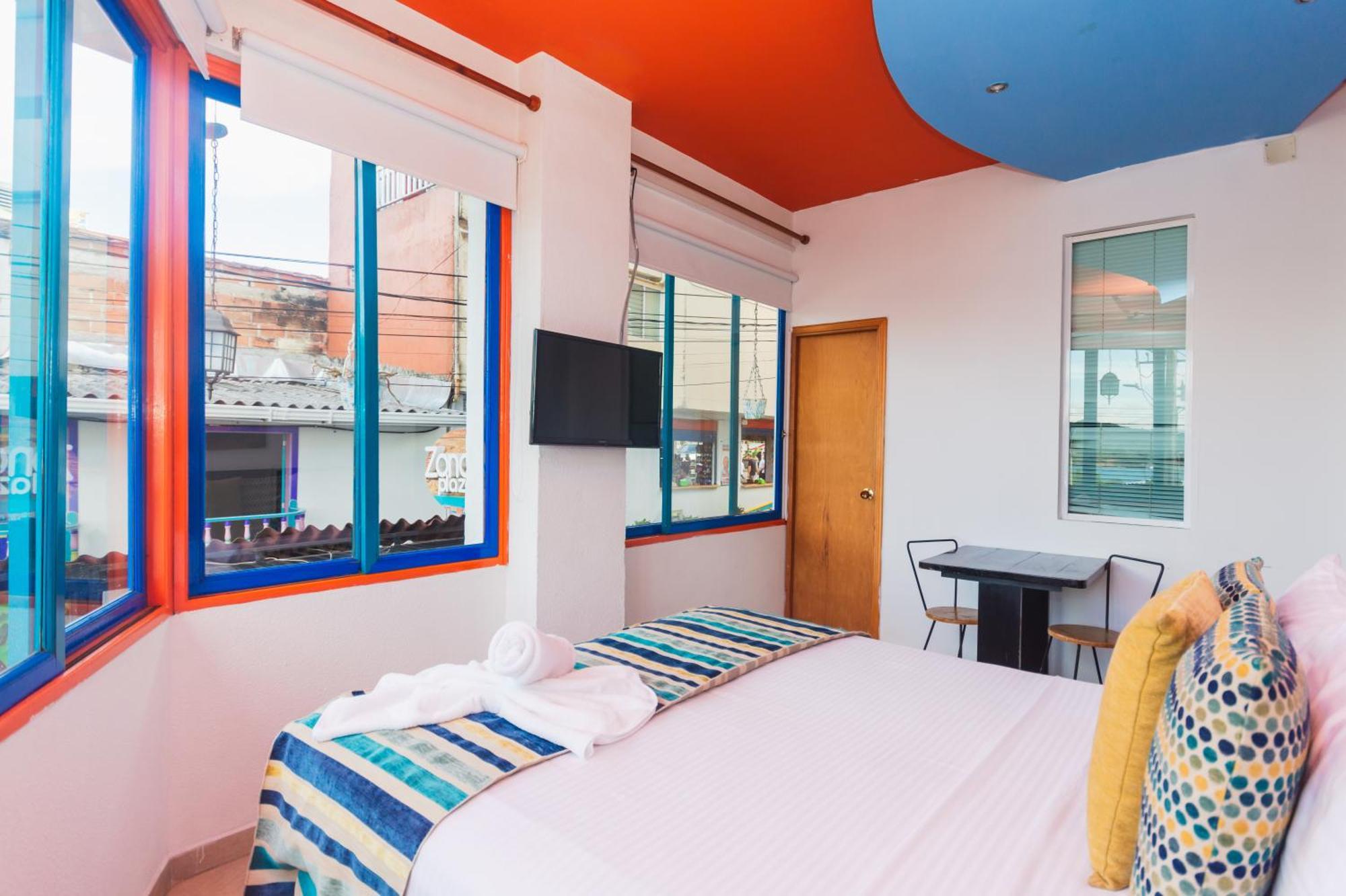 Hotel Guatatur Guatapé Екстериор снимка