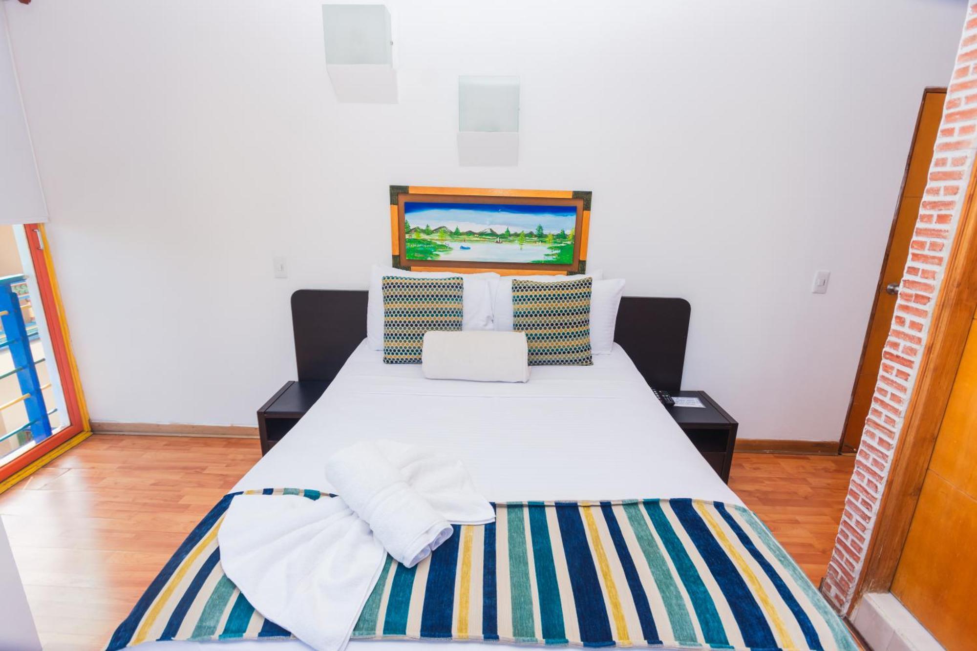 Hotel Guatatur Guatapé Екстериор снимка