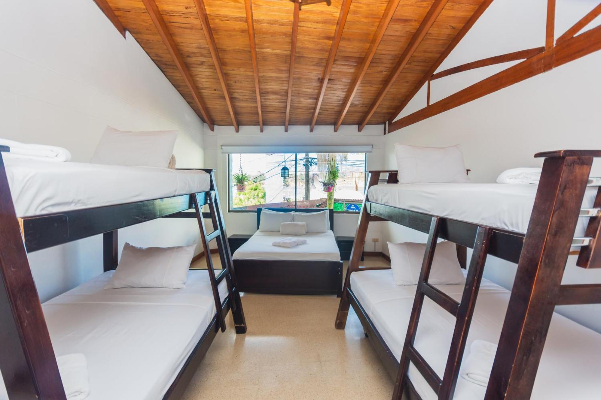 Hotel Guatatur Guatapé Екстериор снимка