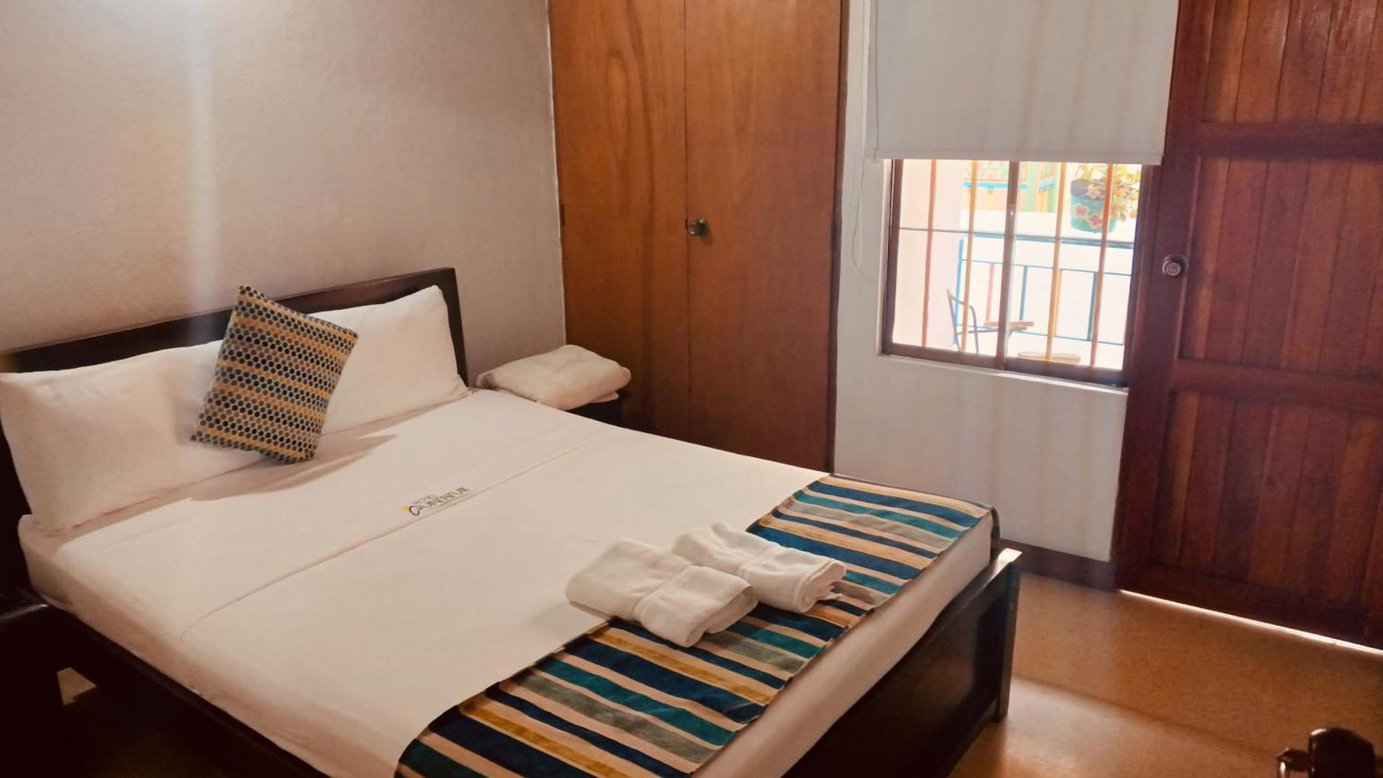 Hotel Guatatur Guatapé Екстериор снимка