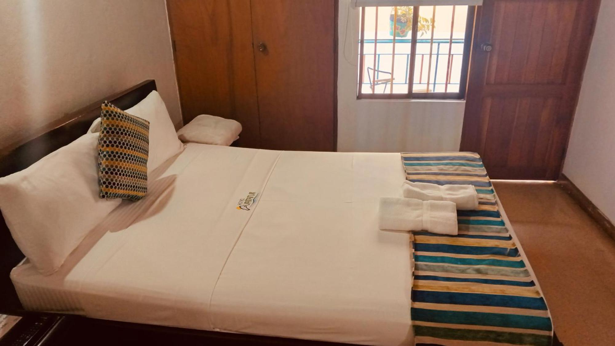 Hotel Guatatur Guatapé Екстериор снимка